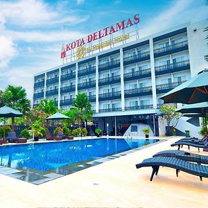 Le Premier Hotel Deltamas